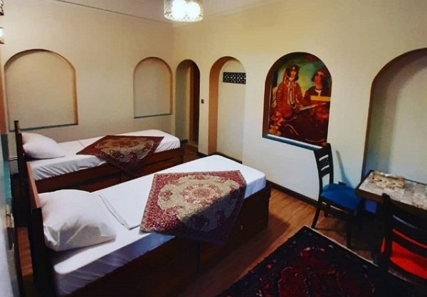 اتاق دو تخته توئین اقامتگاه سنتی پهلوان رزاز تهران